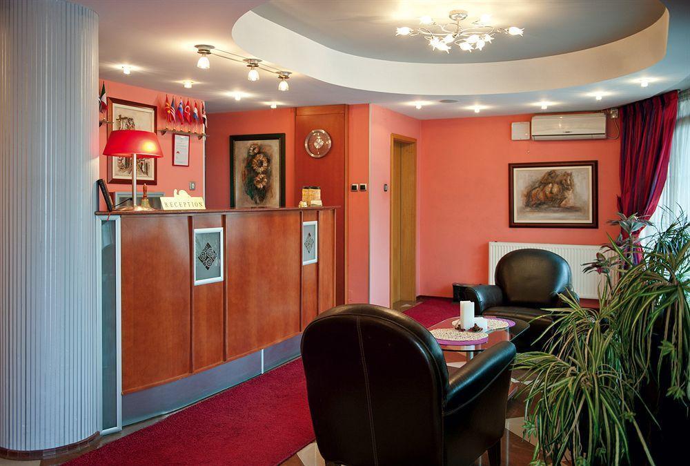 Leonardo Hotel Skopje Extérieur photo