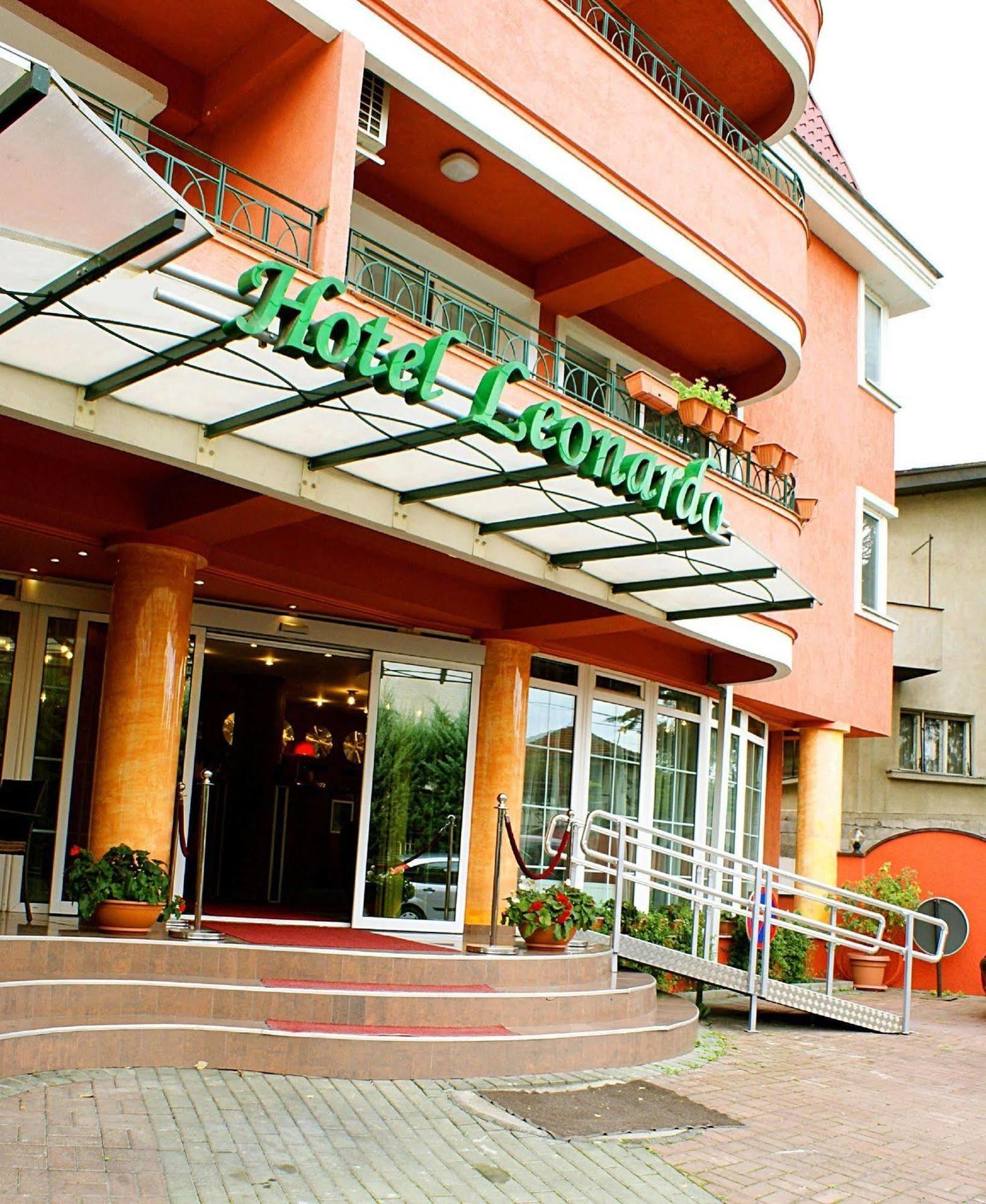 Leonardo Hotel Skopje Extérieur photo
