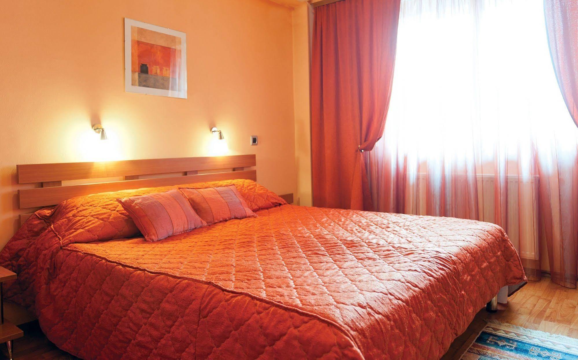 Leonardo Hotel Skopje Extérieur photo