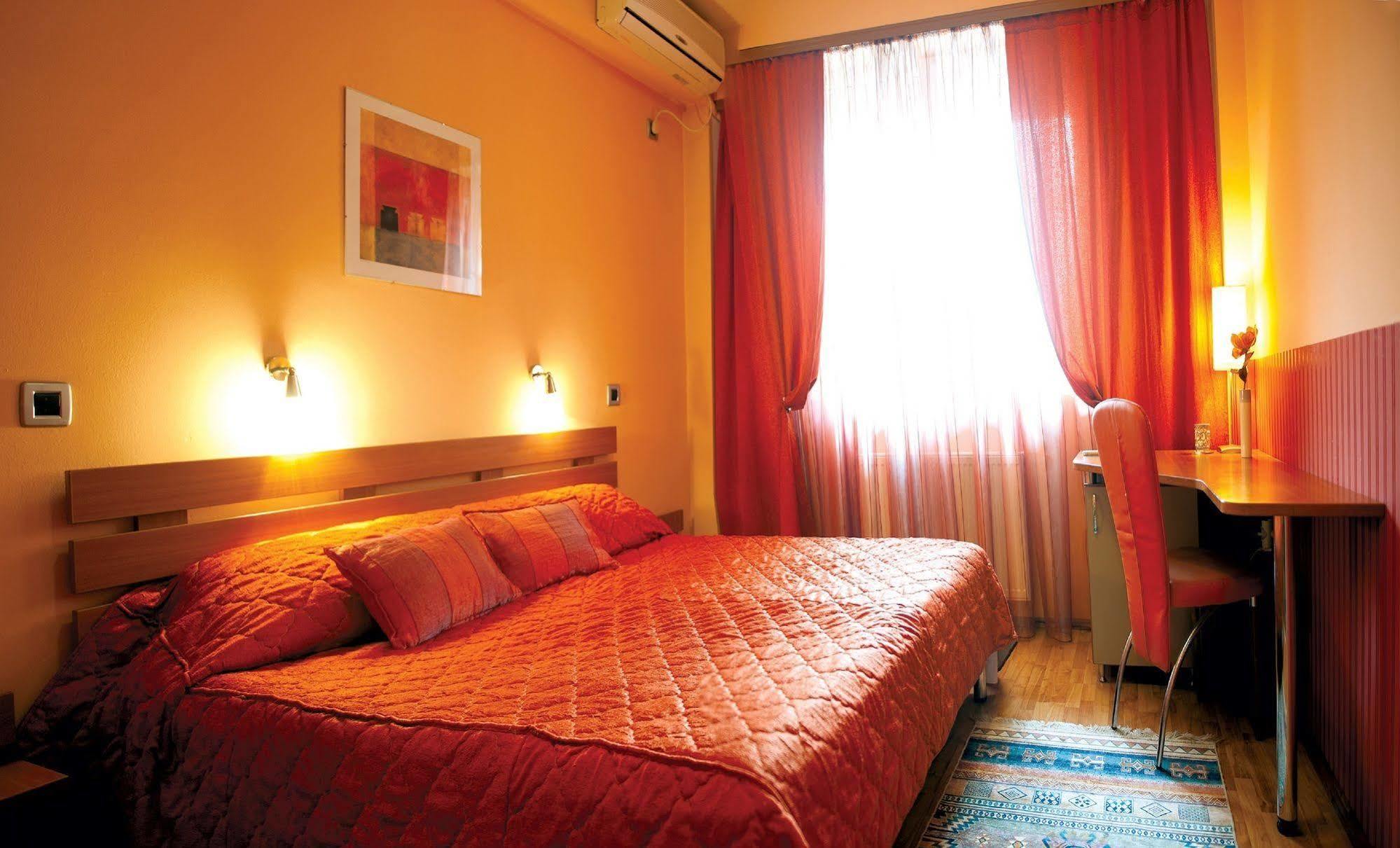 Leonardo Hotel Skopje Extérieur photo
