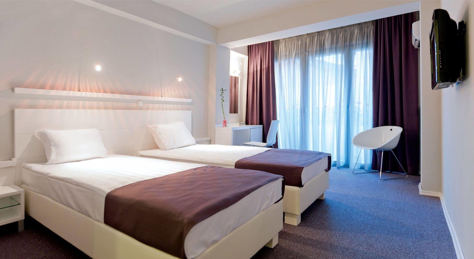 Leonardo Hotel Skopje Extérieur photo
