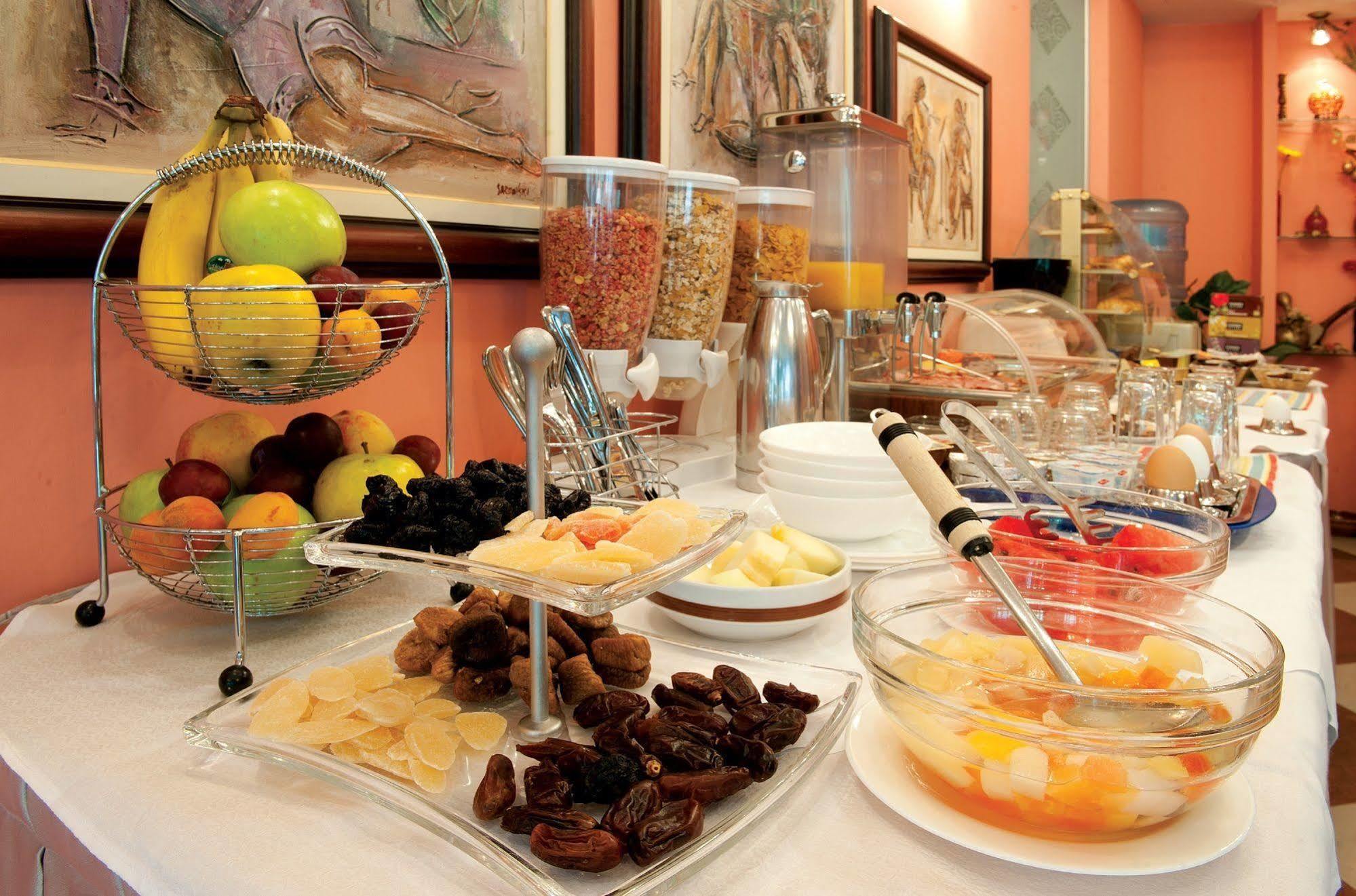 Leonardo Hotel Skopje Extérieur photo