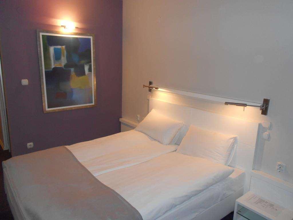 Leonardo Hotel Skopje Chambre photo